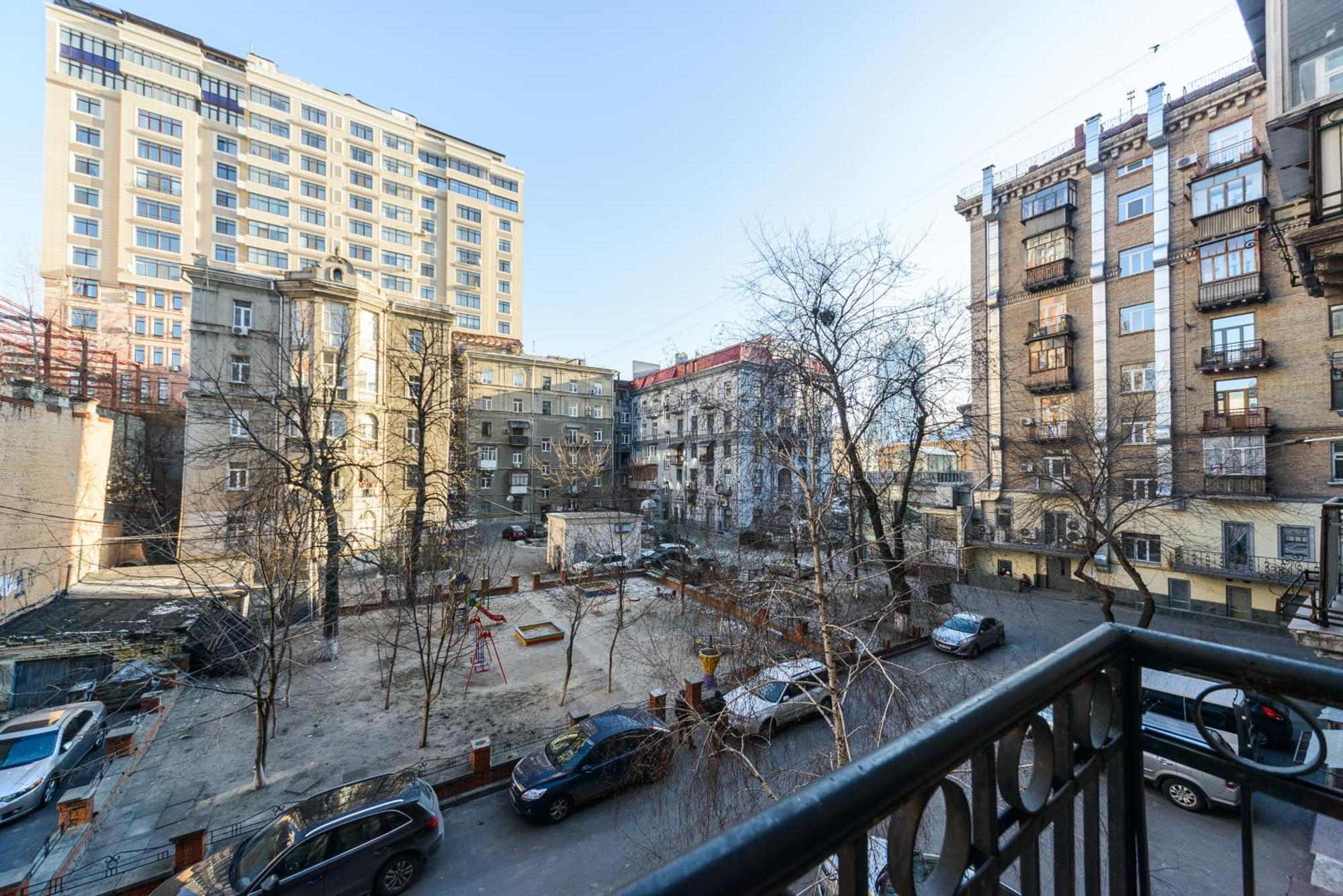 Квартира с террасой, Крещатик 29, Бессарабка Киев Экстерьер фото